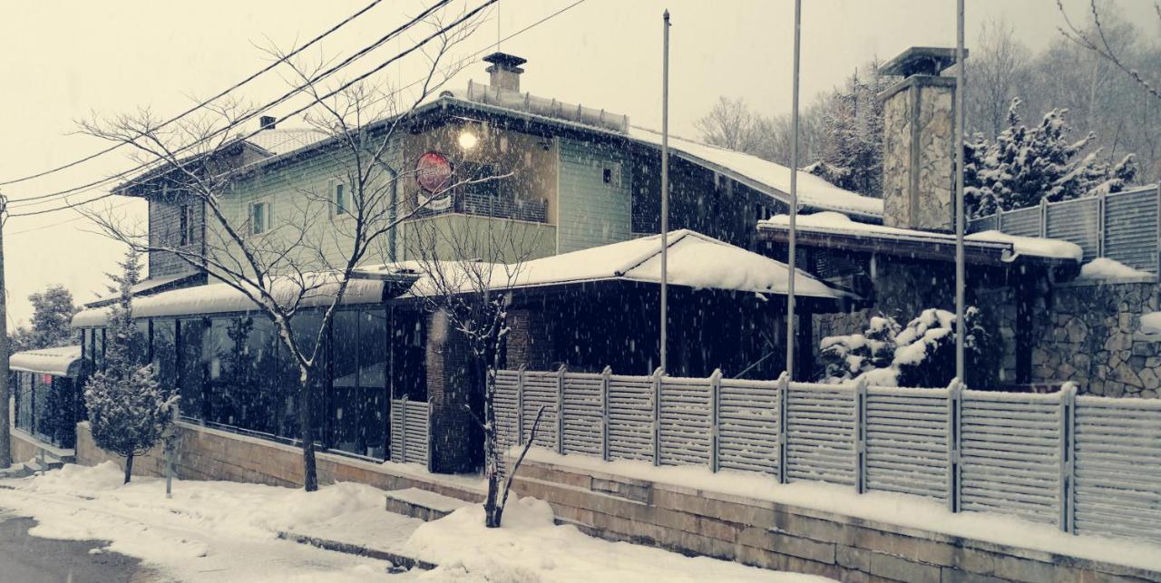 Discret Hotel & Restaurant Vladaya Dış mekan fotoğraf