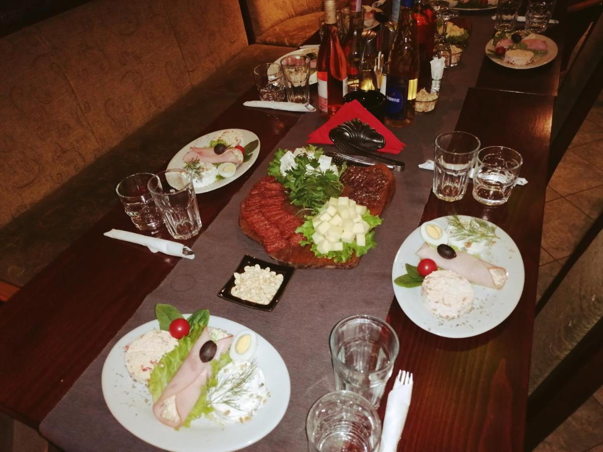 Discret Hotel & Restaurant Vladaya Dış mekan fotoğraf