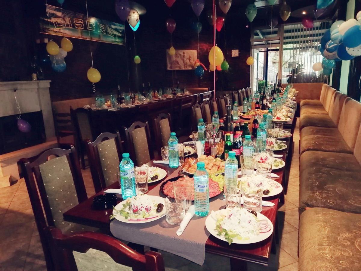 Discret Hotel & Restaurant Vladaya Dış mekan fotoğraf