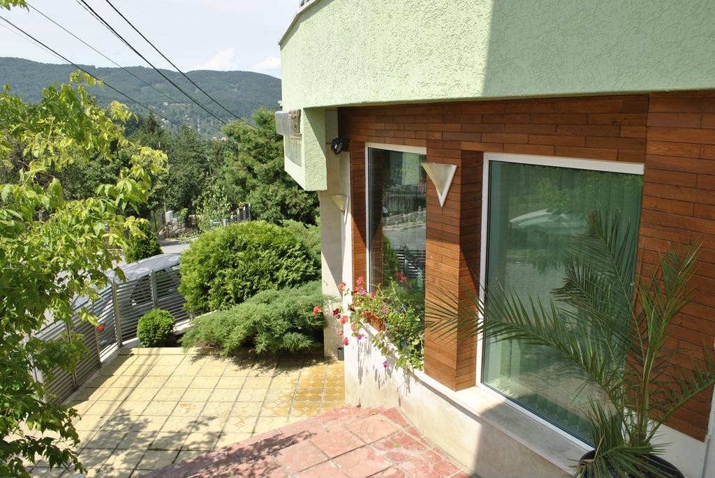 Discret Hotel & Restaurant Vladaya Dış mekan fotoğraf