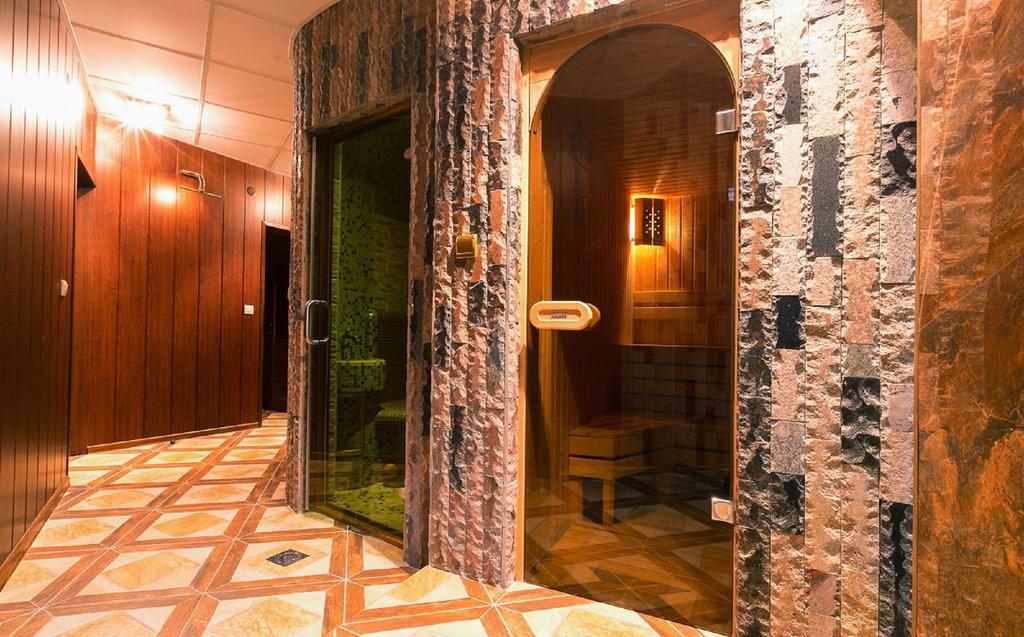 Discret Hotel & Restaurant Vladaya Dış mekan fotoğraf